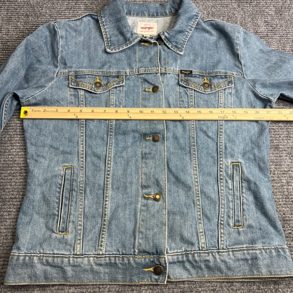 Wrangler Womens Light Wash Denim Trucker Jacket Blue Medium 10MT1JKBN Cotton
